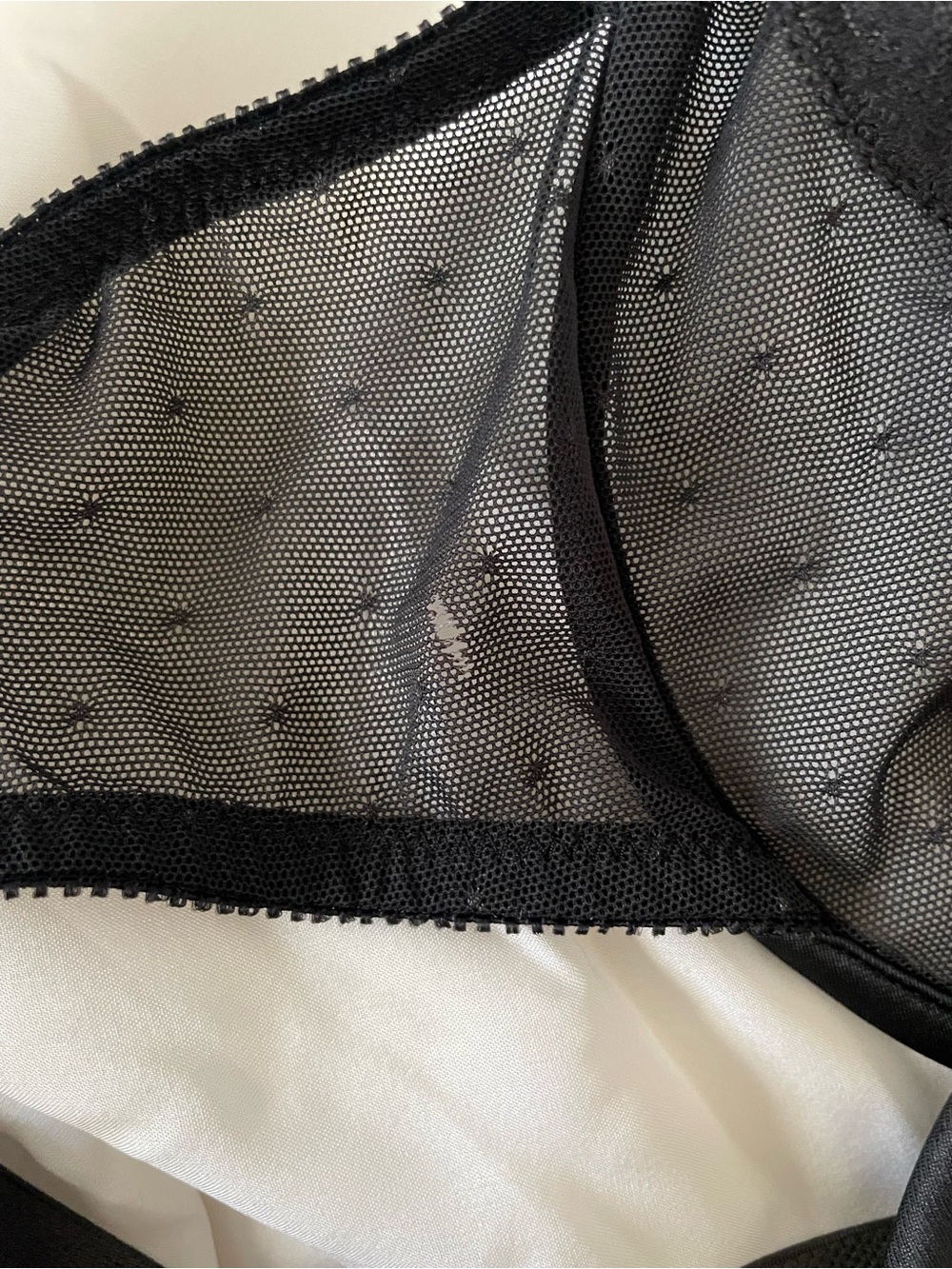 Vintage 90s Victorias Secret Black Lace Unlined Underwire Bra Criss Cross Bridge - Picture 3 of 6